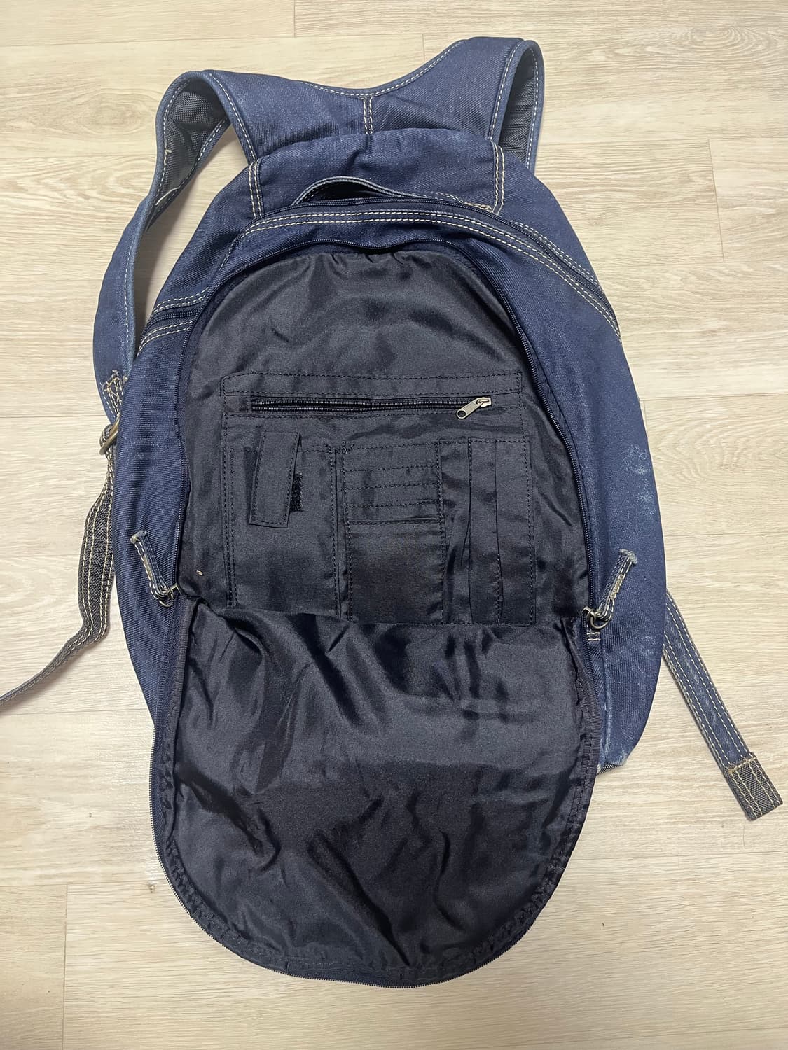 Levi’s bagpack 상품이미지3