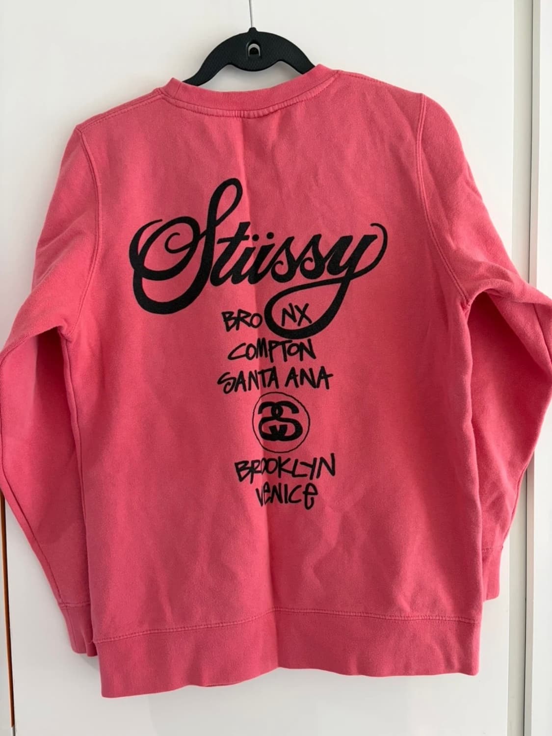 스투시 월드투어 맨투맨 핑크 S 상품이미지2