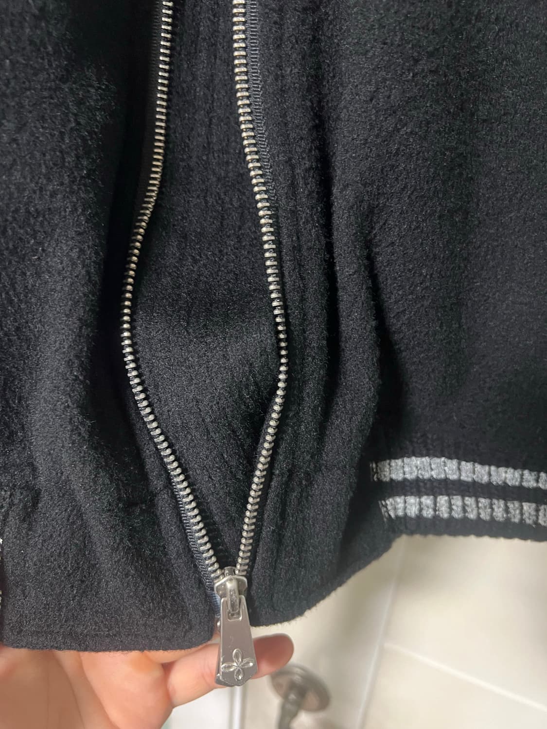 써저리 바시티 상품이미지3