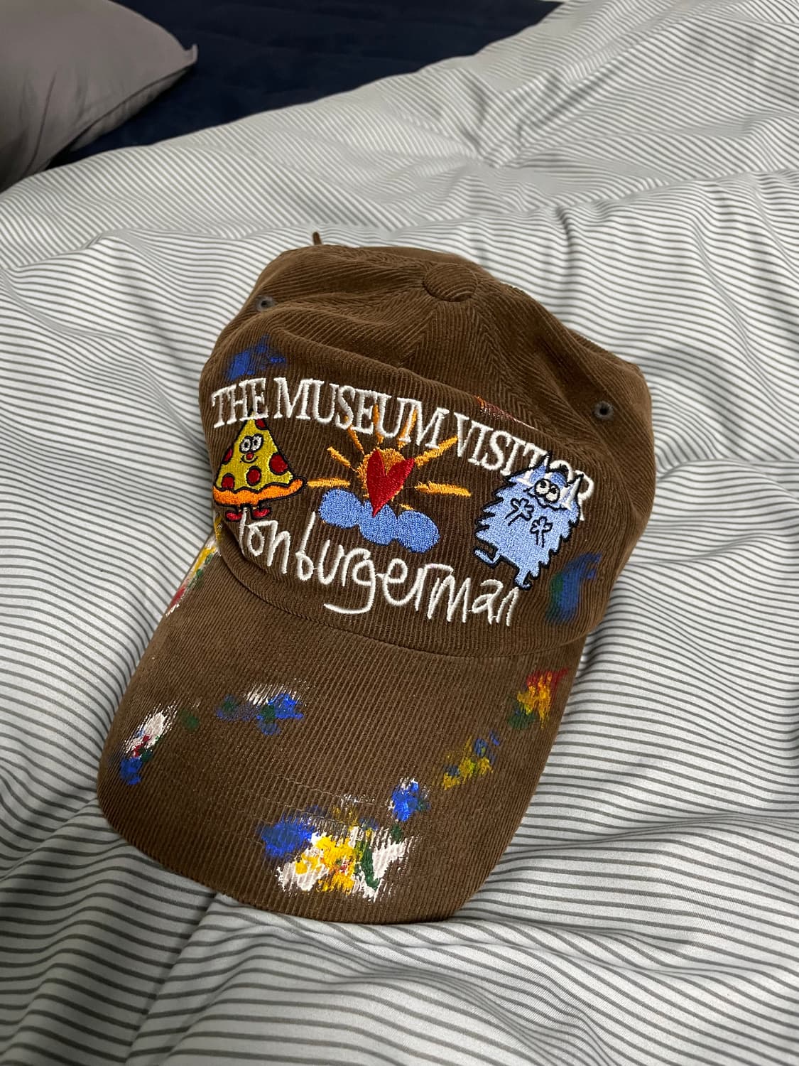 더뮤지엄비지터x존버거맨 코듀로이 볼캡 상품이미지1