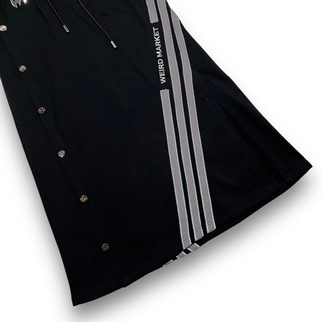 위어드 마켓 복서 로고 프리브 해체주의 삼선 다크 트랙스커트 상품이미지3