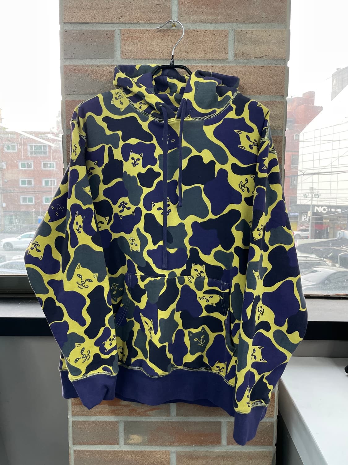 RIPNDIP 고양이 카모 패턴 후드 티셔츠 상품이미지7