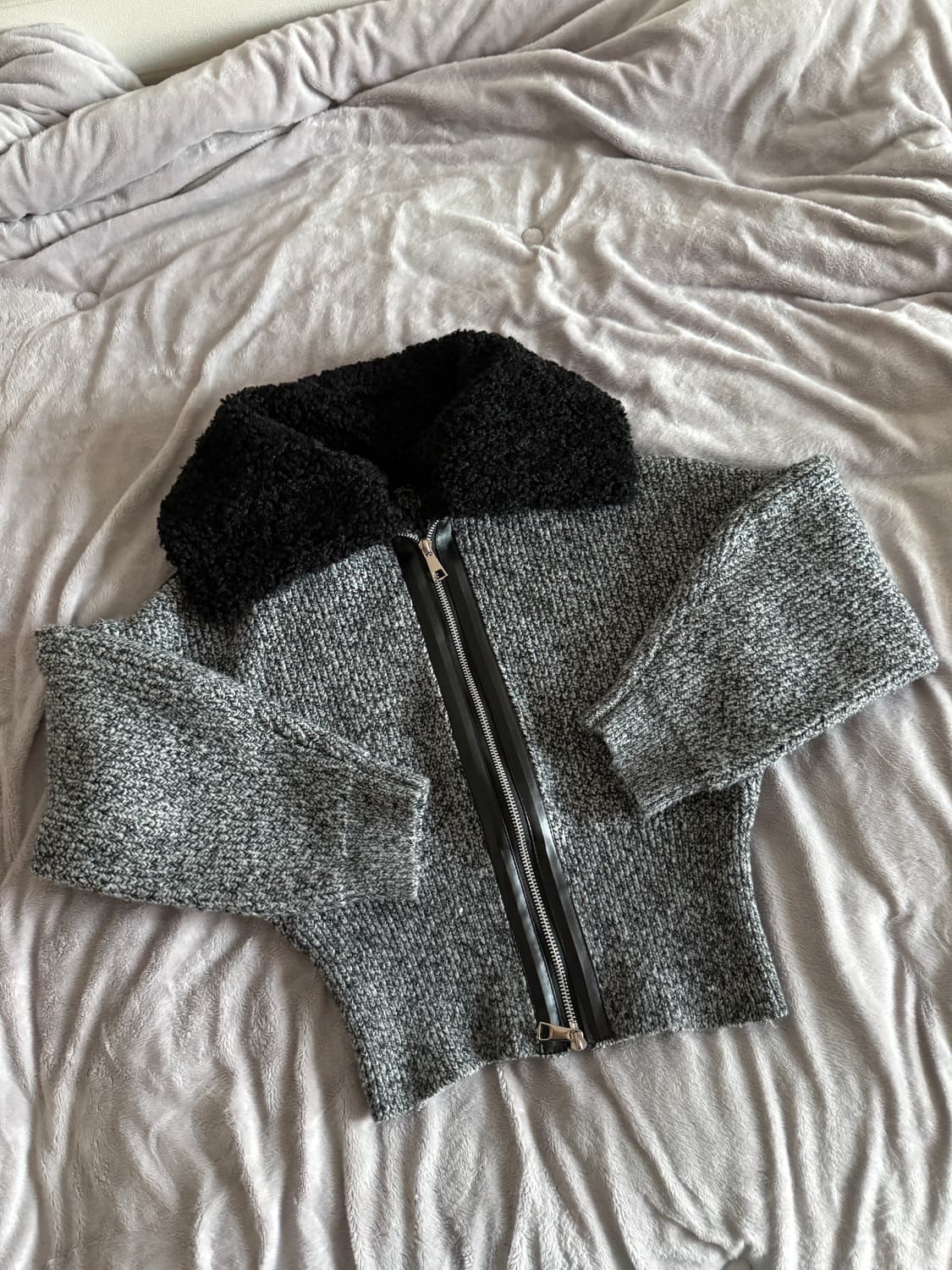 블랙 하이넥 뽀글이 퍼카라 투웨이 니트 집업 상품이미지2