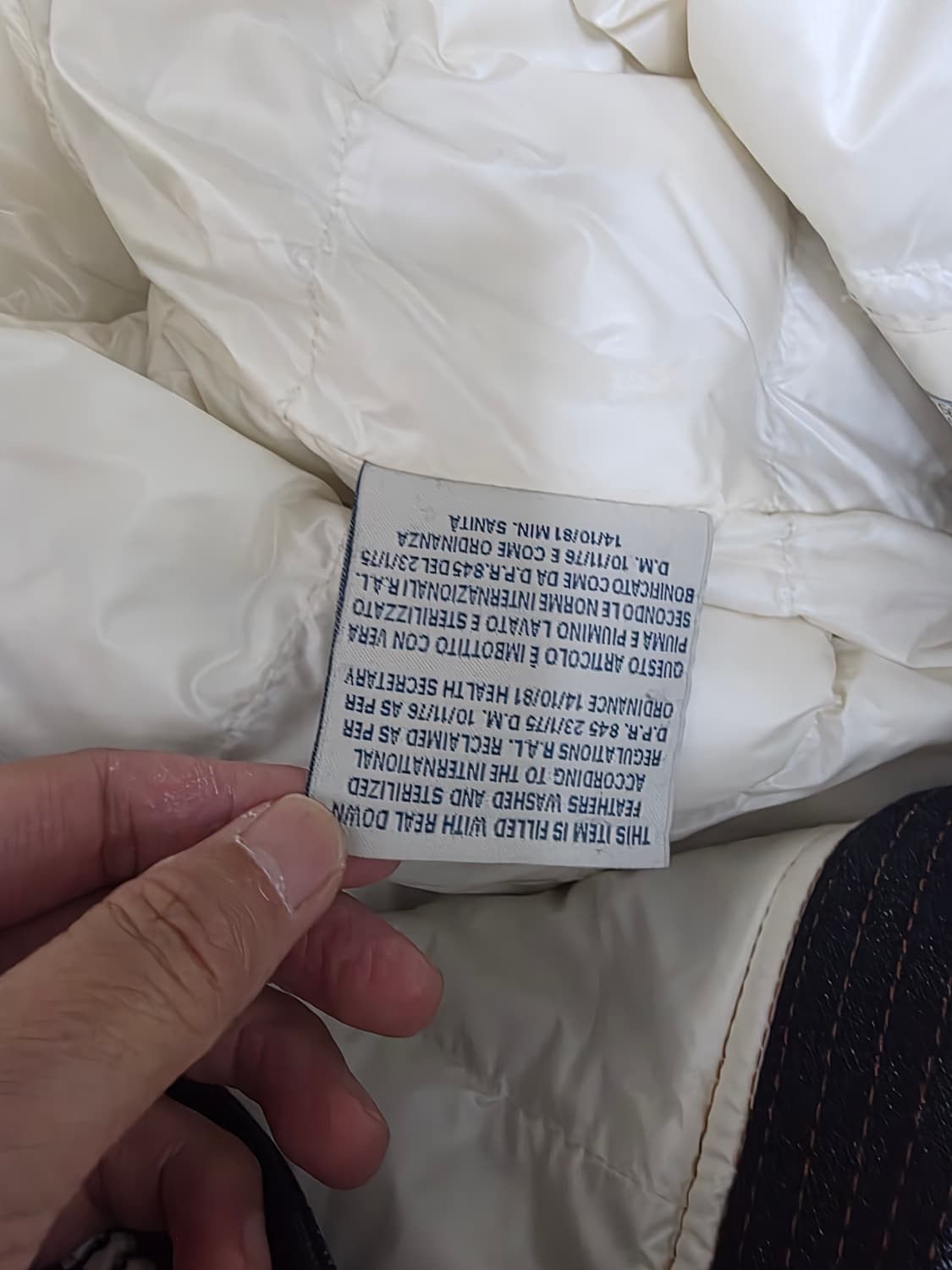 몽클레어 데님 양털 패딩 자켓 국내매장판 상품이미지10