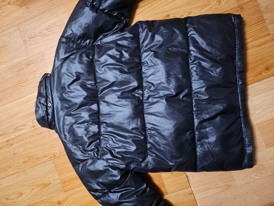 아디다스 블랙 유광 패딩 상품이미지2