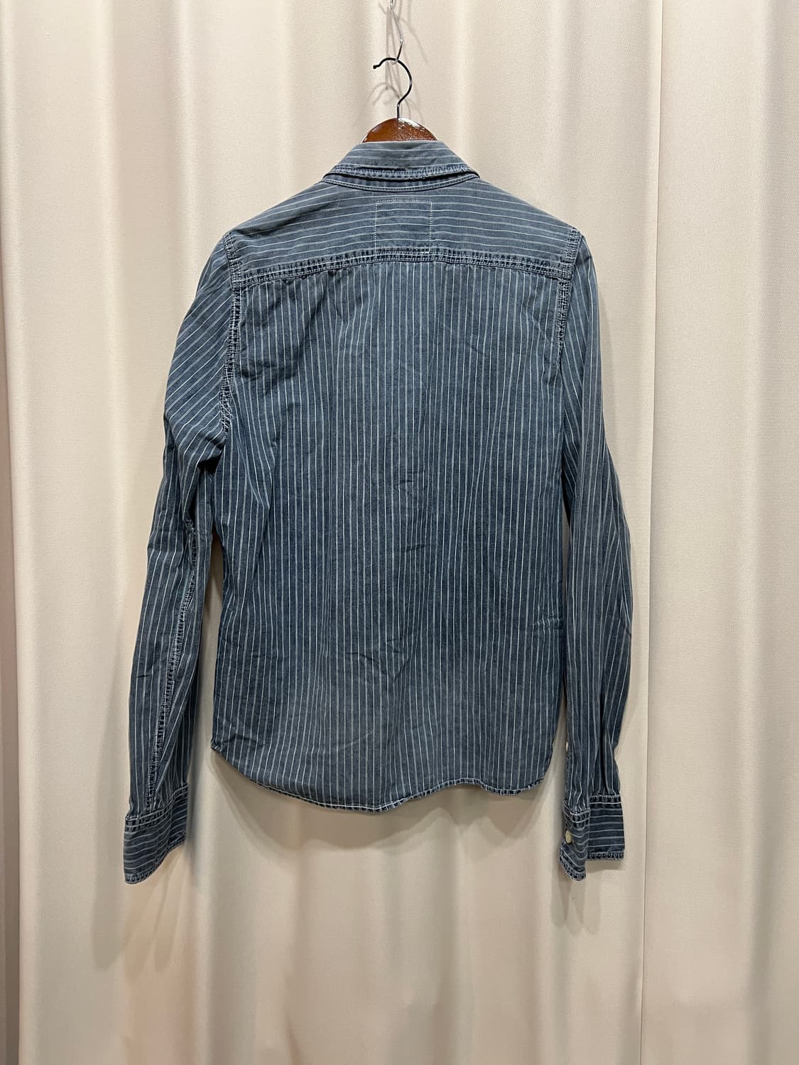 아베크롬비 머슬핏 스트라이프 데님셔츠  상품이미지6