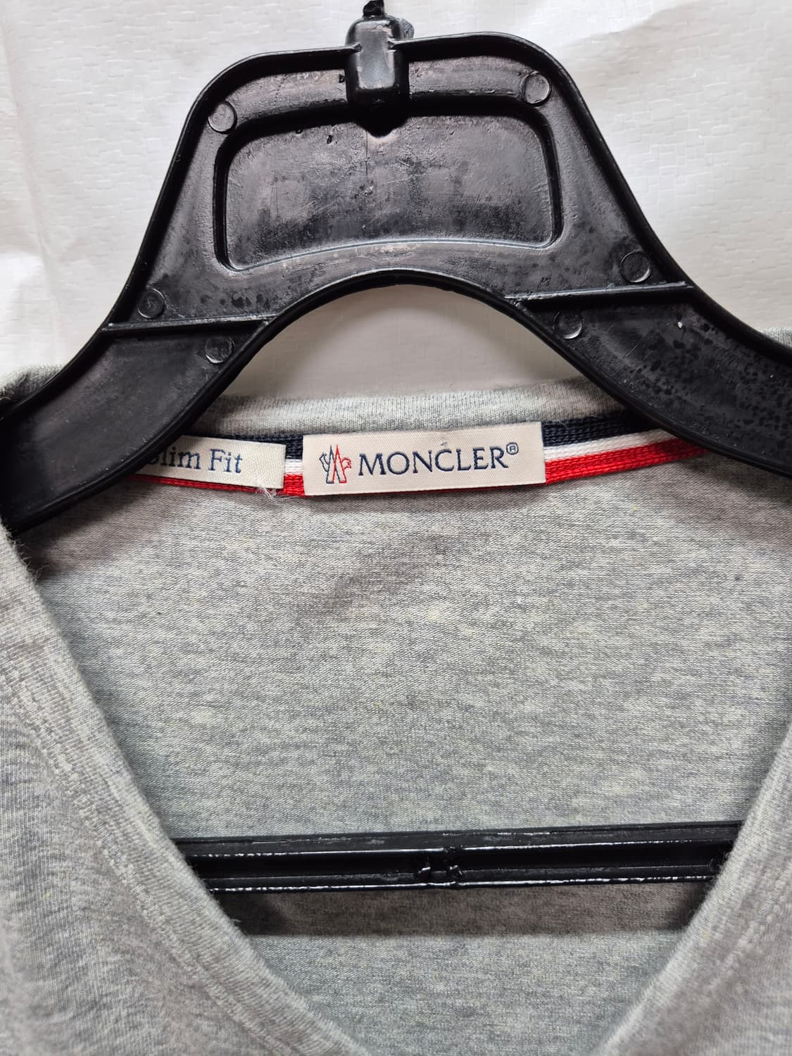 몽클레어 브이넥 반팔 상품이미지3