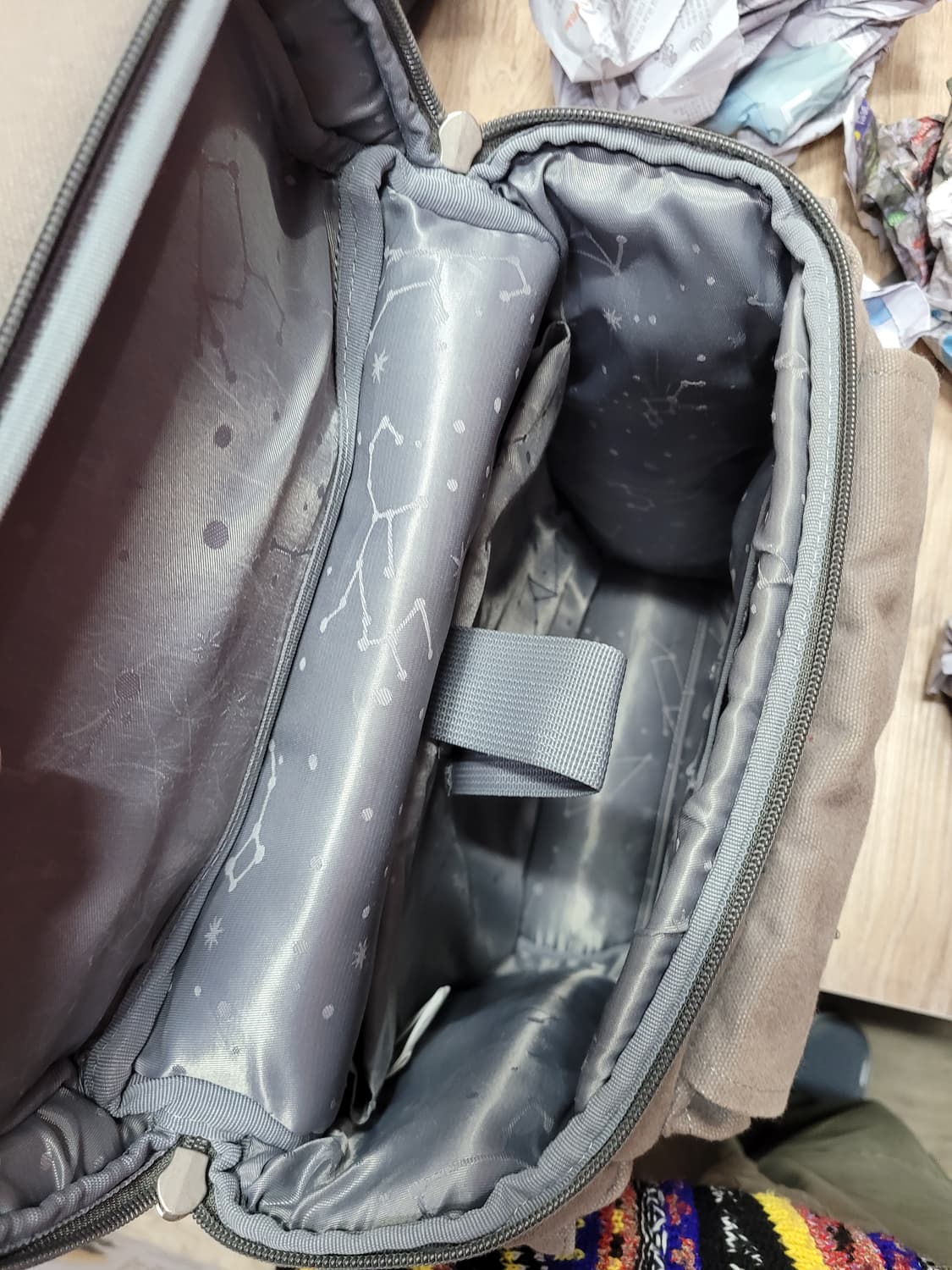 내셔널지오그래픽 백팩 그레이 상품이미지6