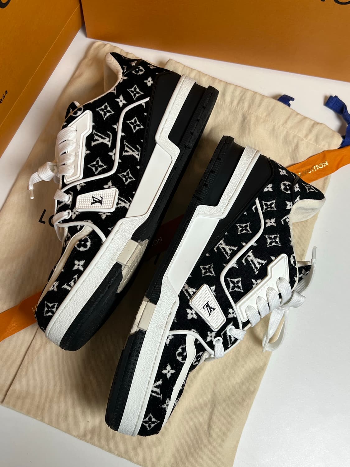 [정품] 270 전후 / 루이비통 벨벳 트레이너 스니커즈 8.5 size 상품이미지4