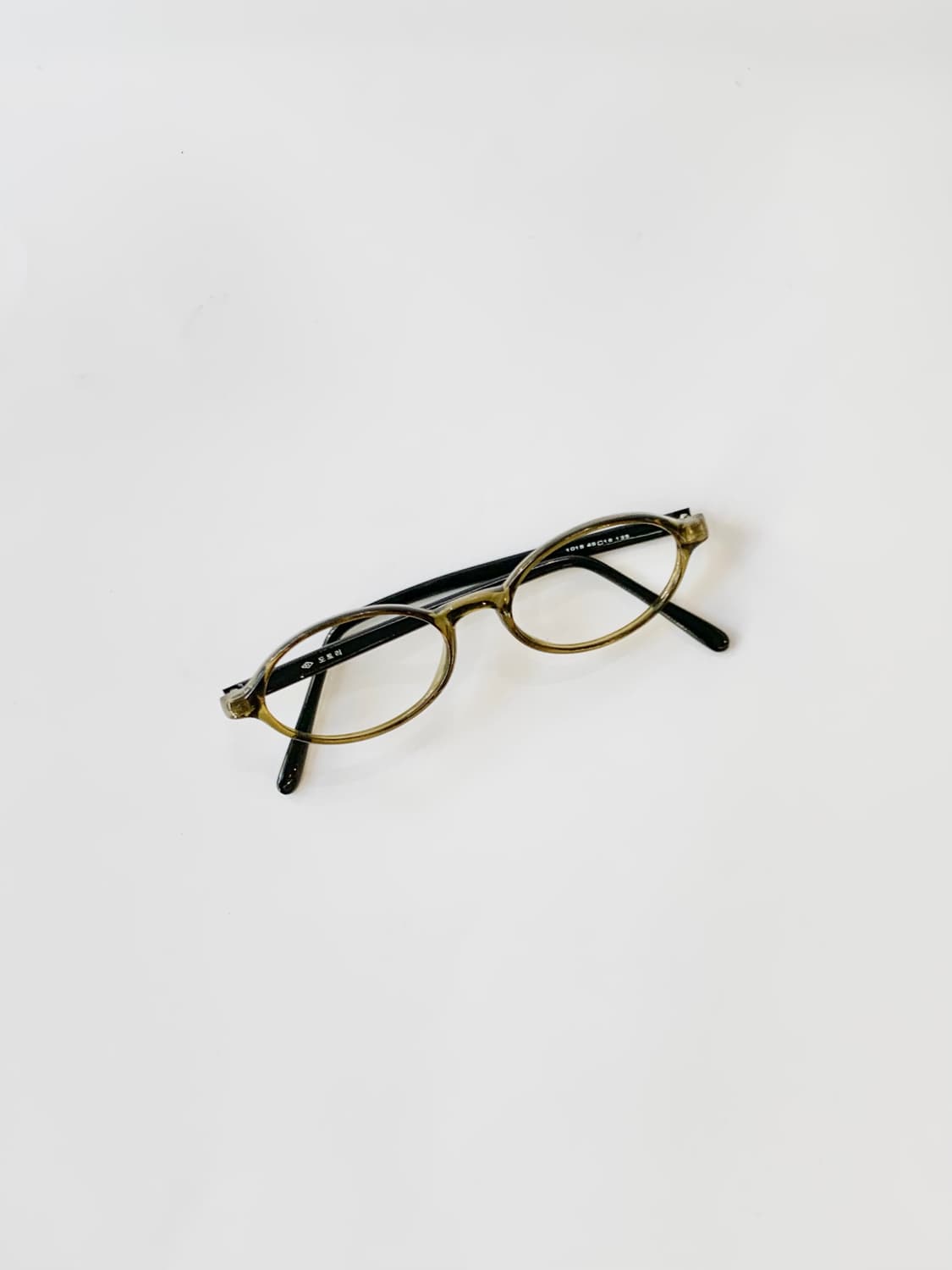 [픽키-626] 올리브 그린 오벌 뿔테 안경 상품이미지1