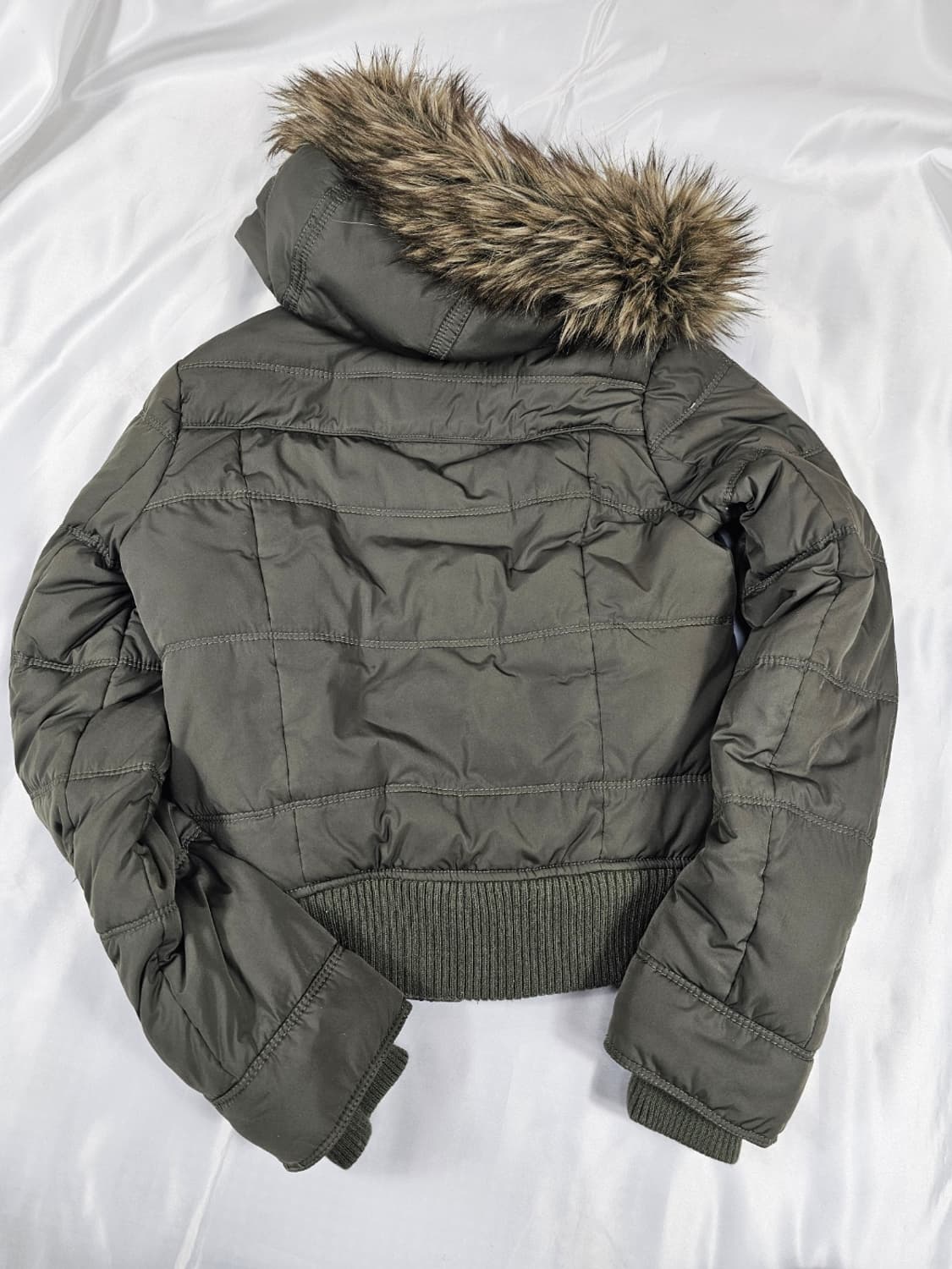 아베크롬비울프죠패딩 상품이미지5