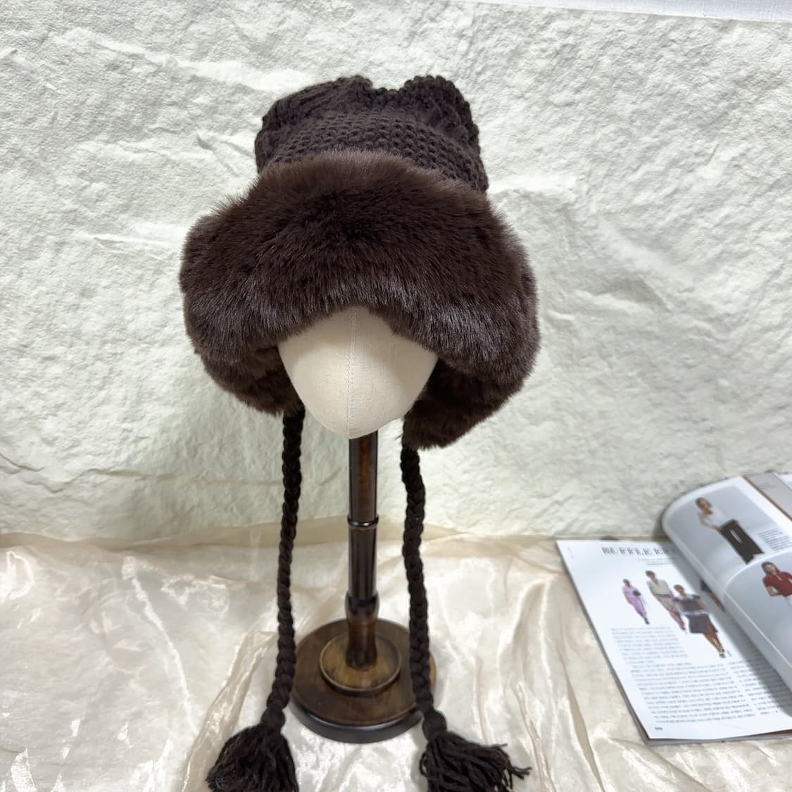 빈티지 퍼 니트 기모 귀달이 모자 상품이미지1