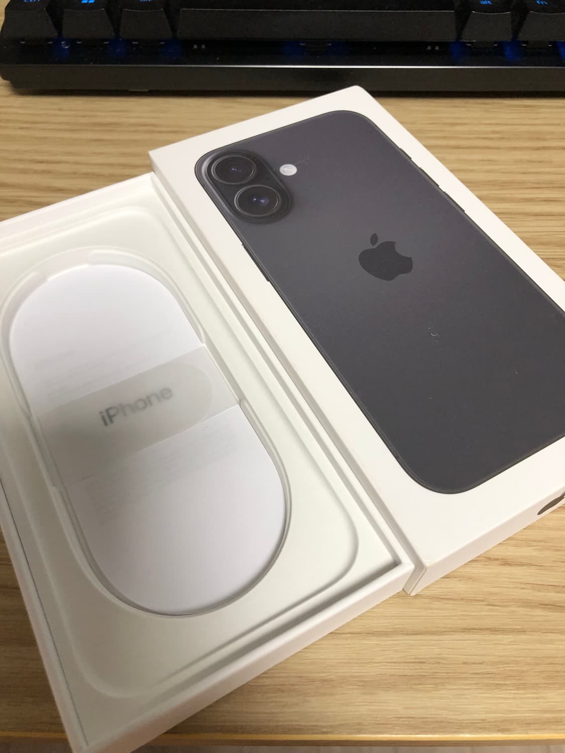 아이폰16 256 상품이미지7