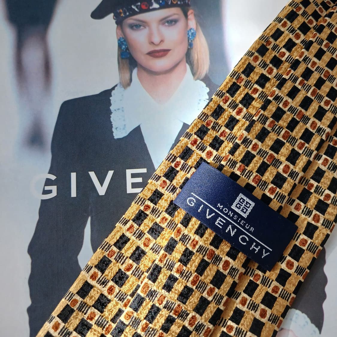 지방시 실크 브라운 패턴 넥타이 9.9cm A등급 A19272
 상품이미지5