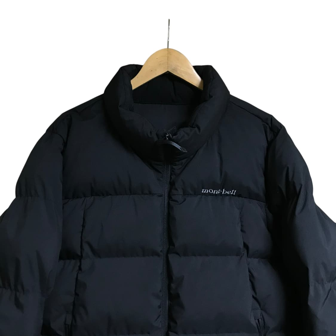 몽벨 검정 패딩점퍼 상품이미지2
