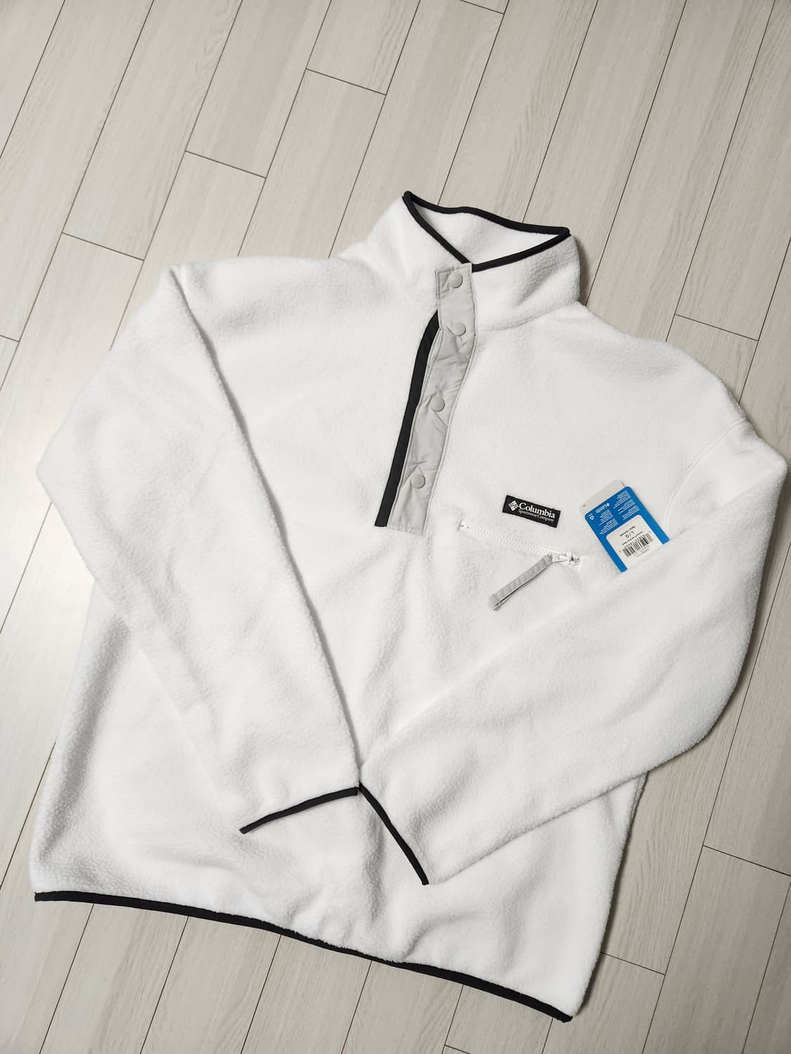 택 새상품)컬럼비아 플리스 아노락 사이즈100L

에눌문의 사절

구매가 상품이미지1