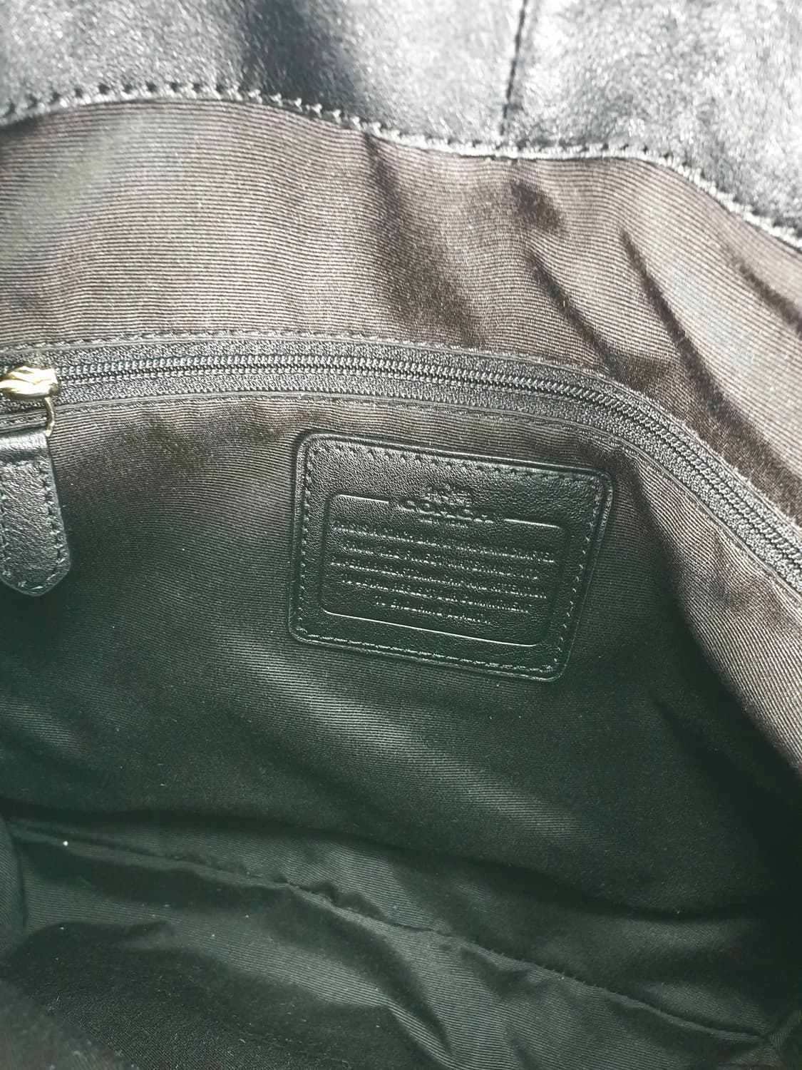 코치 뱀피 엠보싱 레더 숄더백 상품이미지9