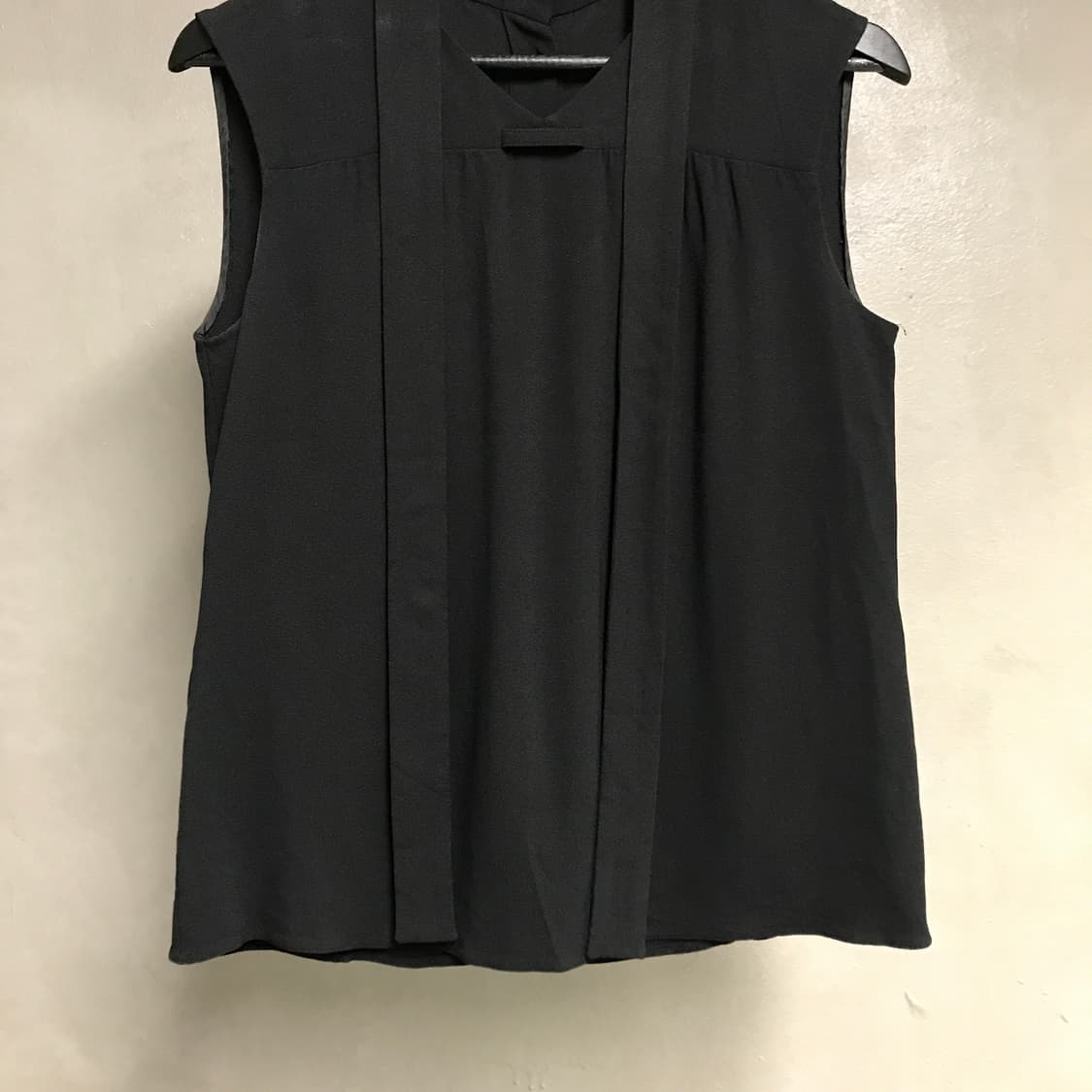 프라다 슬리브리스 블라우스 40(W) 상품이미지3