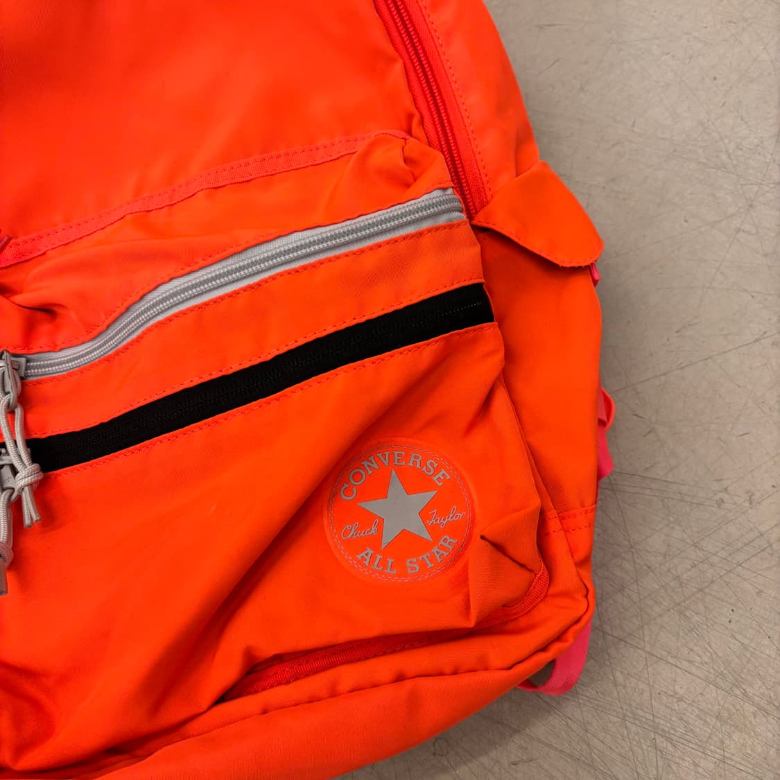 컨버스 오렌지 백팩 상품이미지2