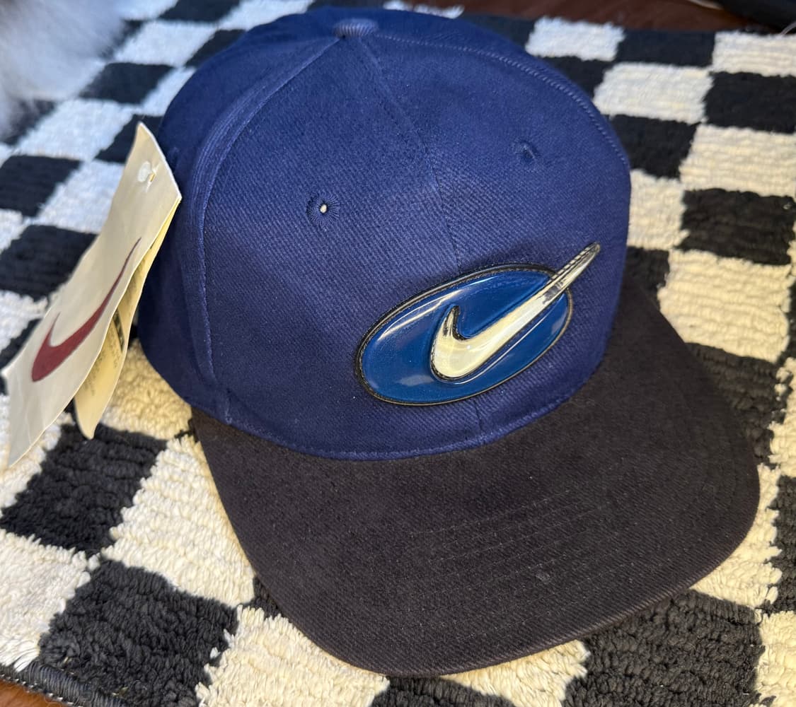 [새상품]90s 나이키 빈티지 3D 타원형 고무 로고 스냅백 상품이미지3