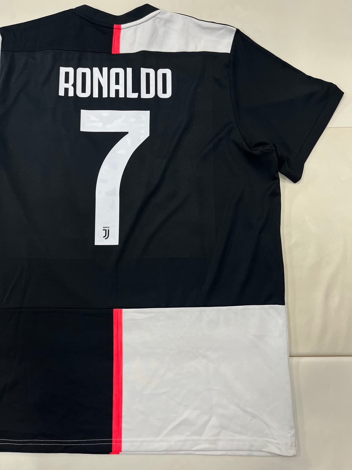 아디다스 19-20 유벤투스 FC 홈 크리스티아누 호날두 상품이미지7