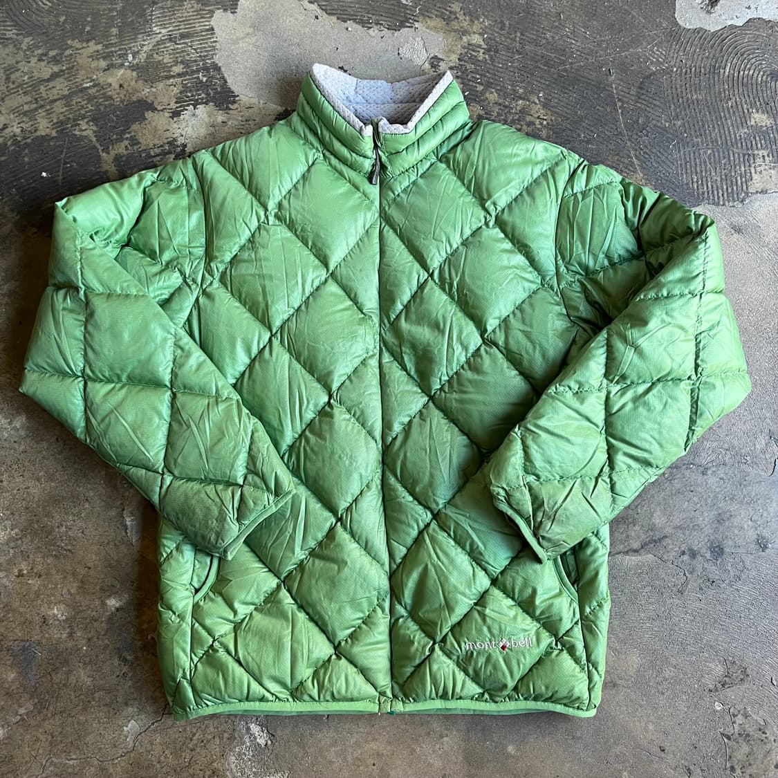 몽벨 퀼팅 그린 경량 패딩 상품이미지1