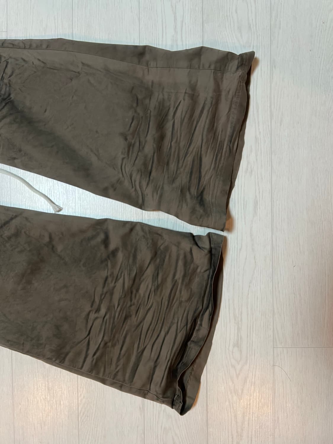 언더마이카 탄 카키 플레어 팬츠 사이즈 2 상품이미지5