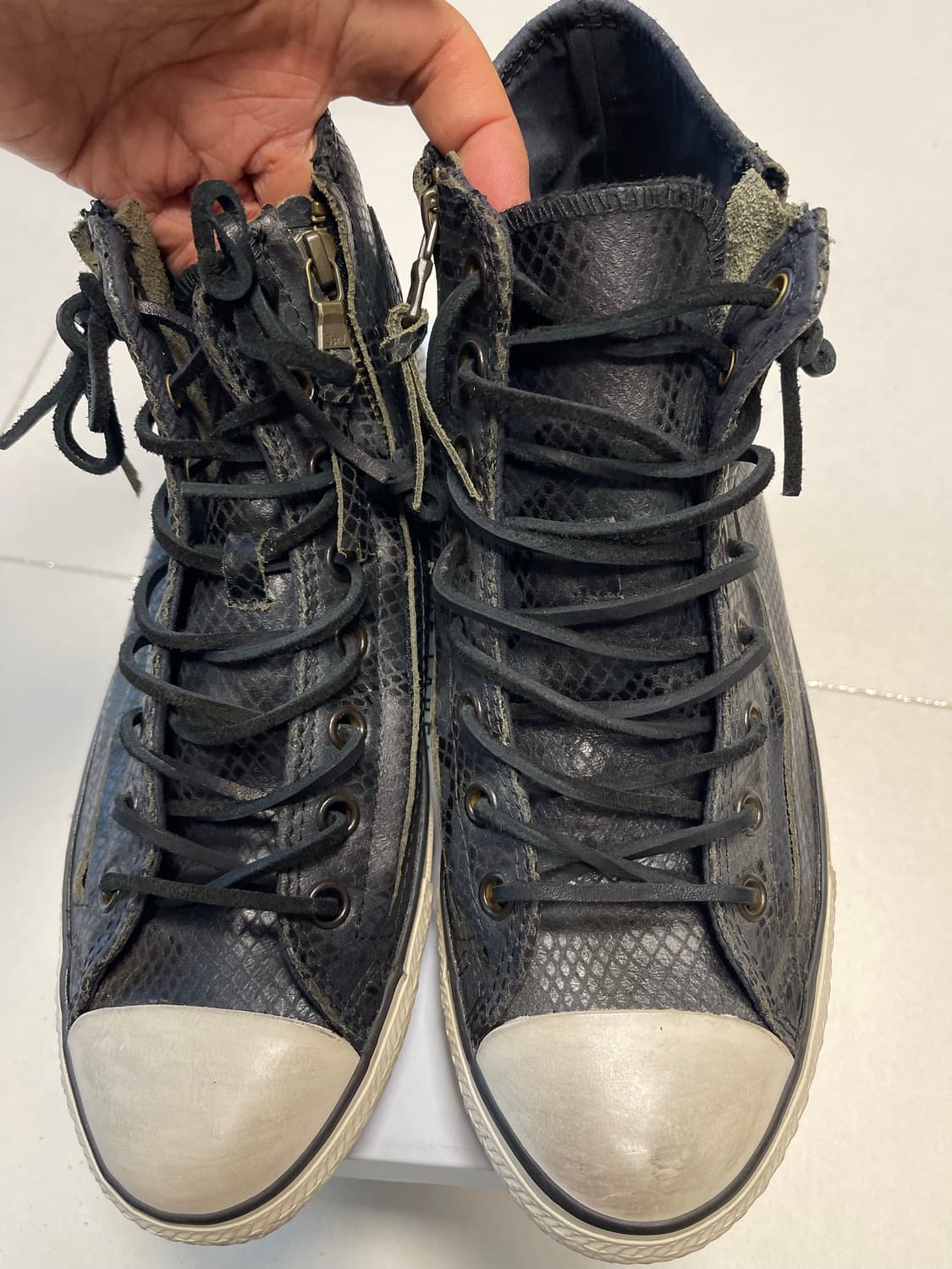 존 바바토스 x 컨버스 더블 집업 파이톤 패턴 스니커즈270 상품이미지2