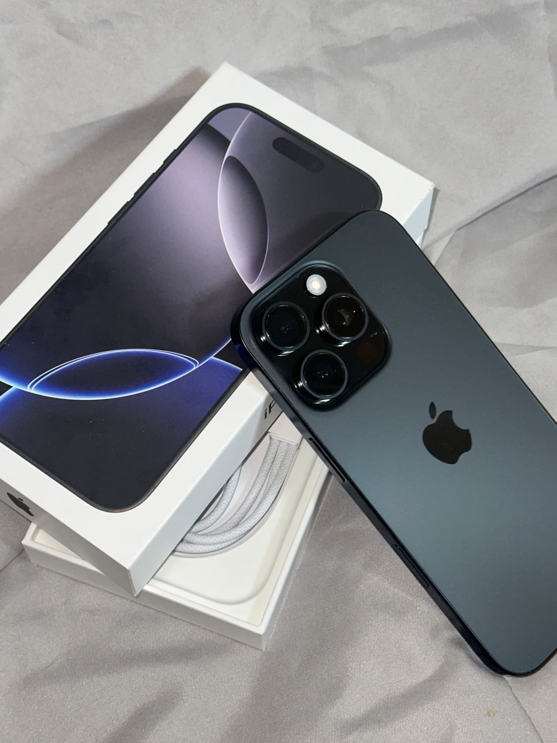 아이폰16프로 1테라 블랙  상품이미지1
