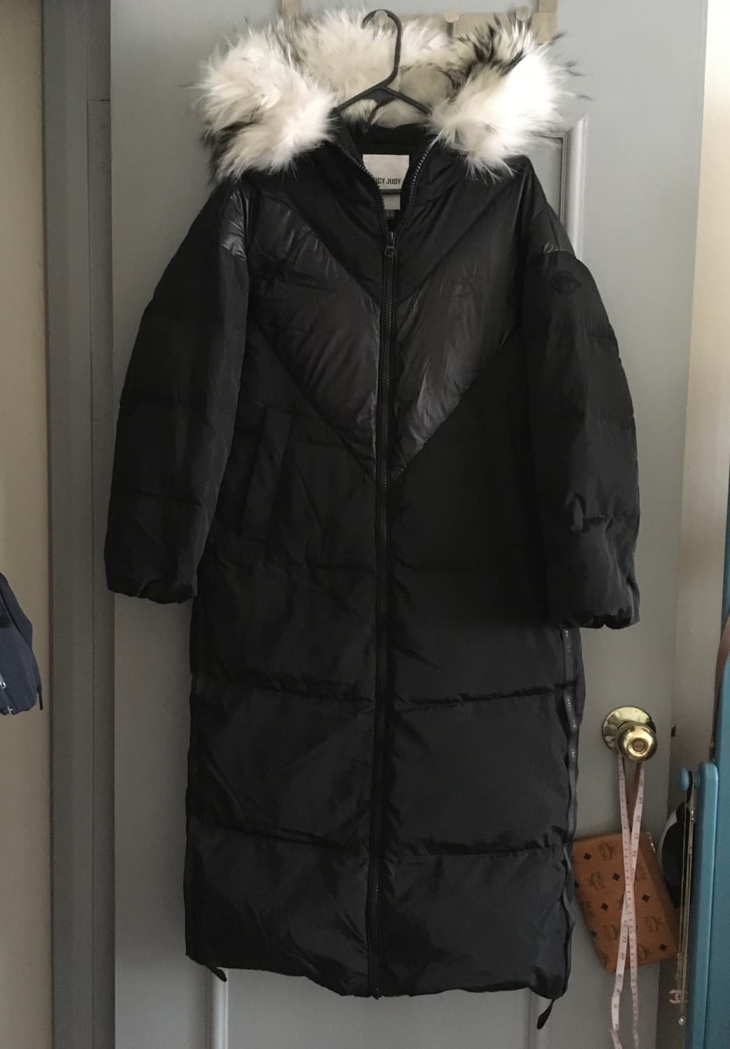 쥬시쥬디 퍼 다운 롱패딩 80사이즈 거의새거 상품이미지4