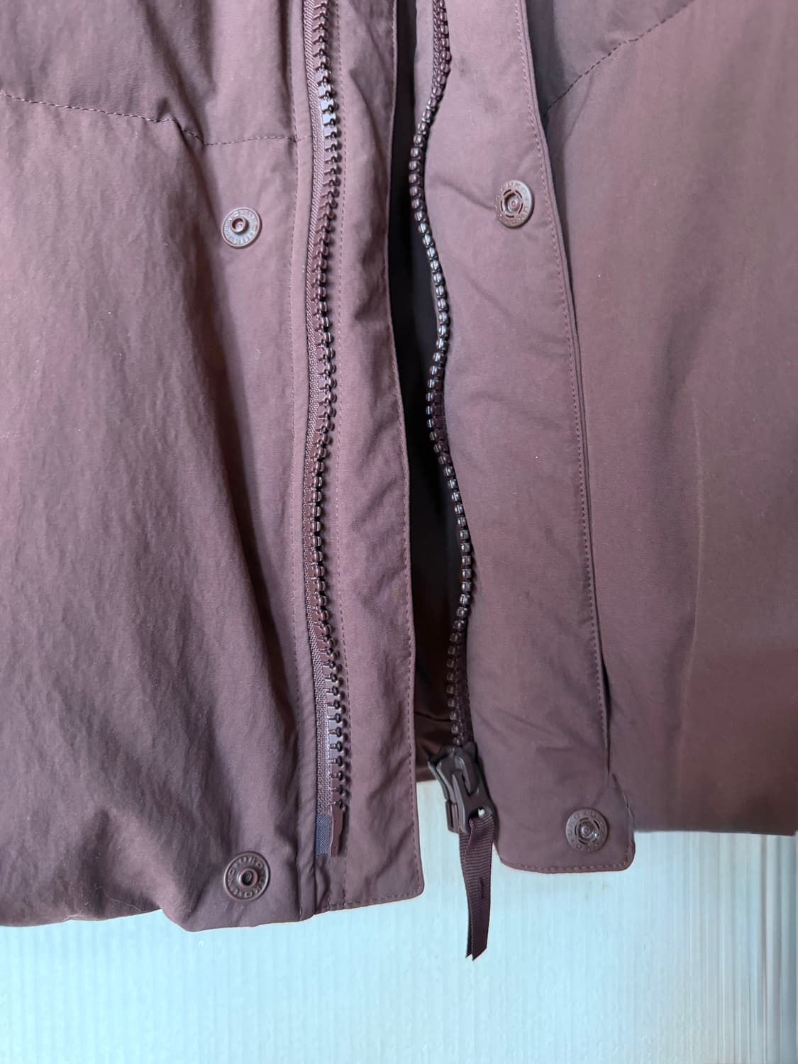 유니클로U 패디드볼륨재킷 브라운 XXL 상품이미지4