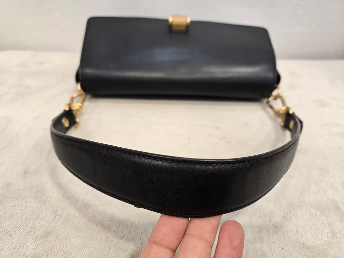 조이그라이슨 블랙 가죽 숄더백 가방 상품이미지5