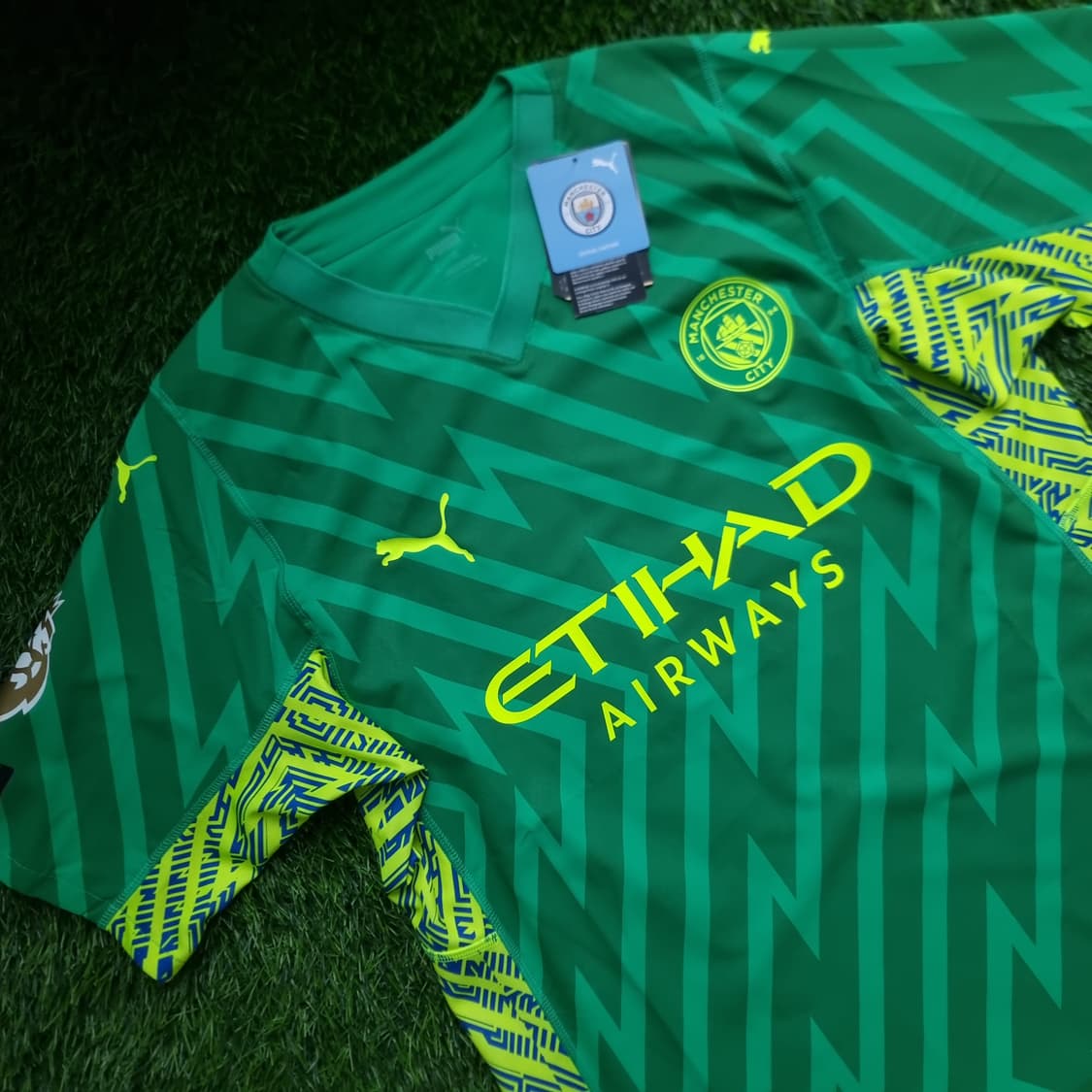 23-24시즌 맨체스터 시티 홈 선수지급용 GK 유니폼 #1 에데르송 상품이미지4