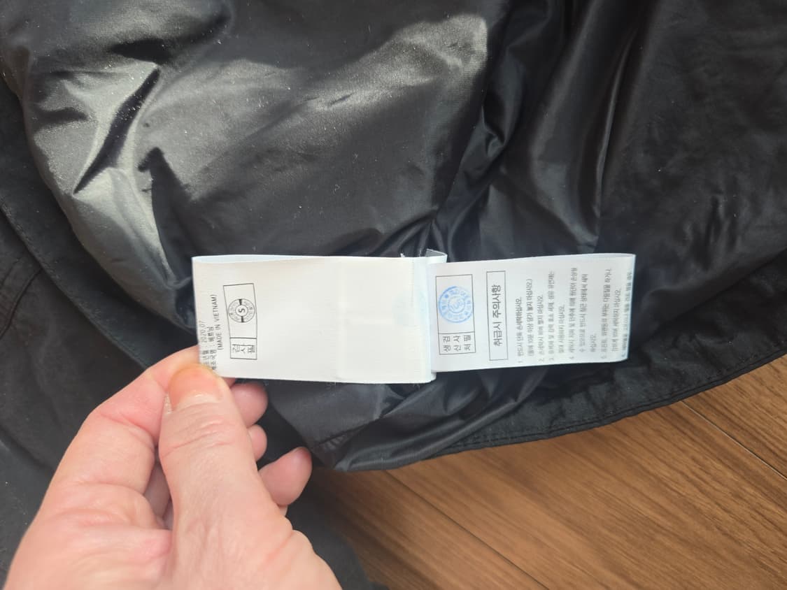 다이나핏 블랙 후드 바람막이 자켓 상품이미지9