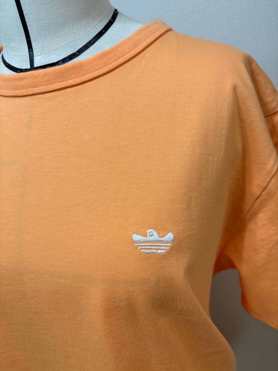 아디다스 adidas original 오렌지 반팔  상품이미지4