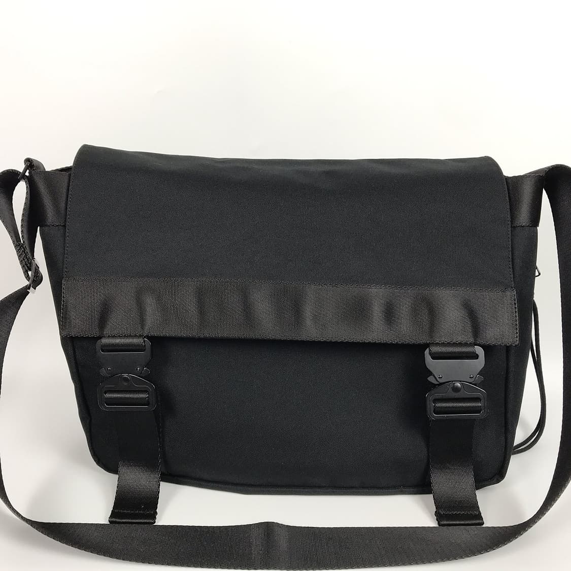 메종미네드 메신저백 크로스백 가방 상품이미지2