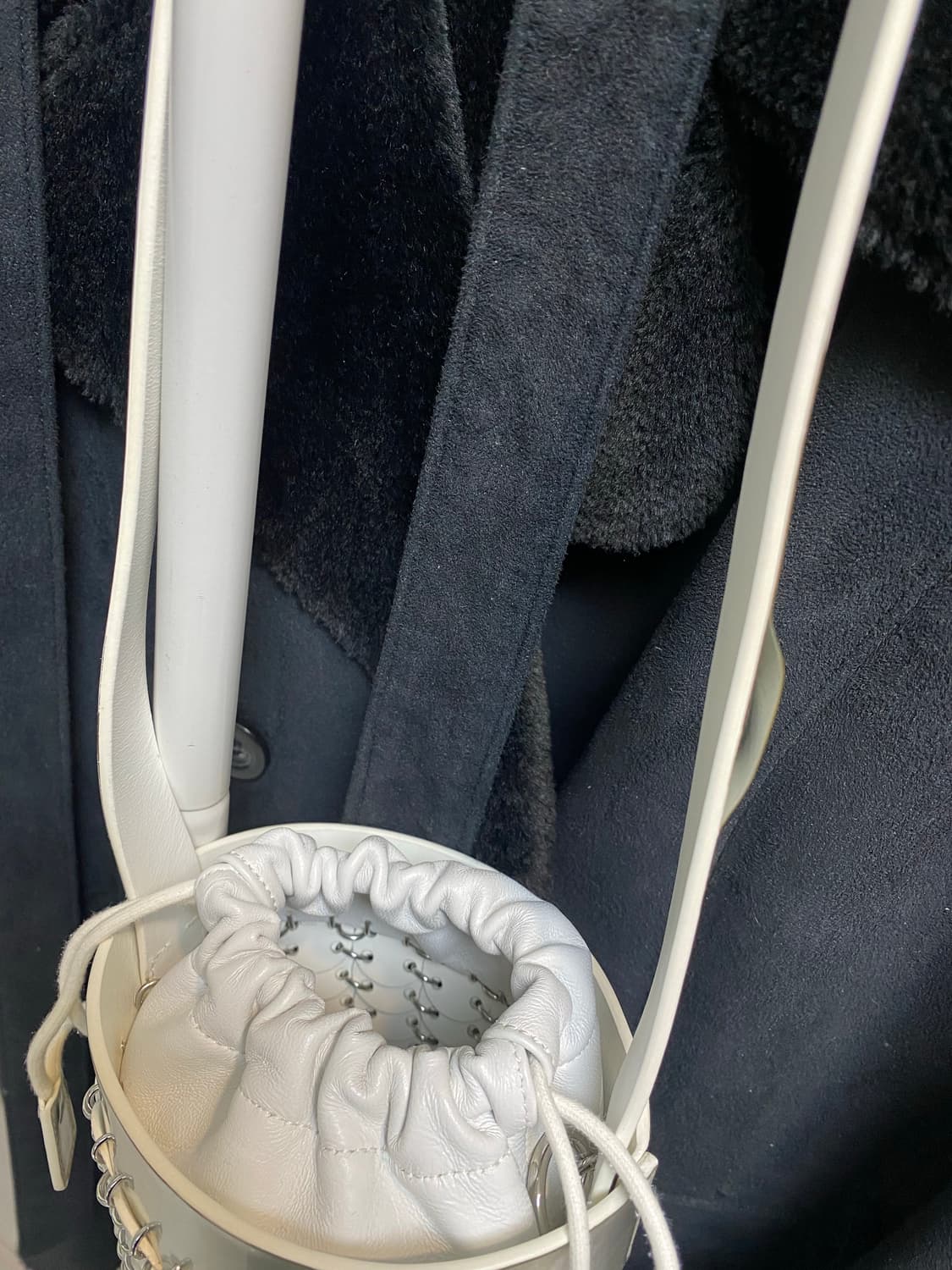 파코라반 숄더백 상품이미지6