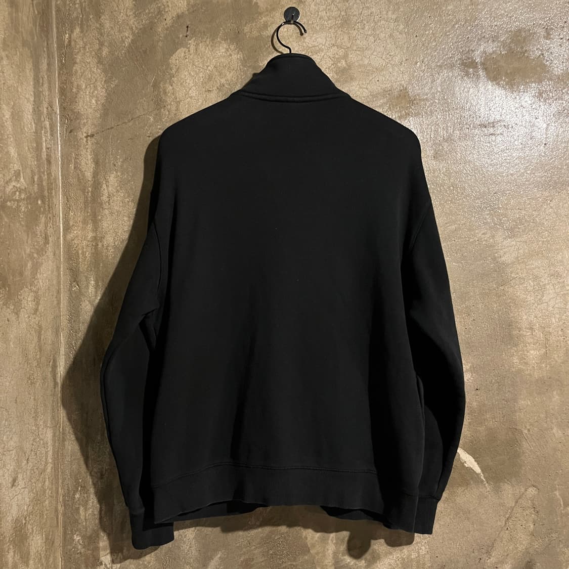 커버낫 반집업 맨투맨 상품이미지4