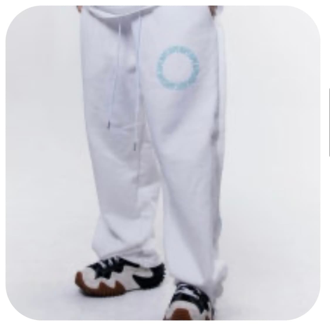 CHAPCHAP Circle Logo Sweat Pants(white) 상품이미지1