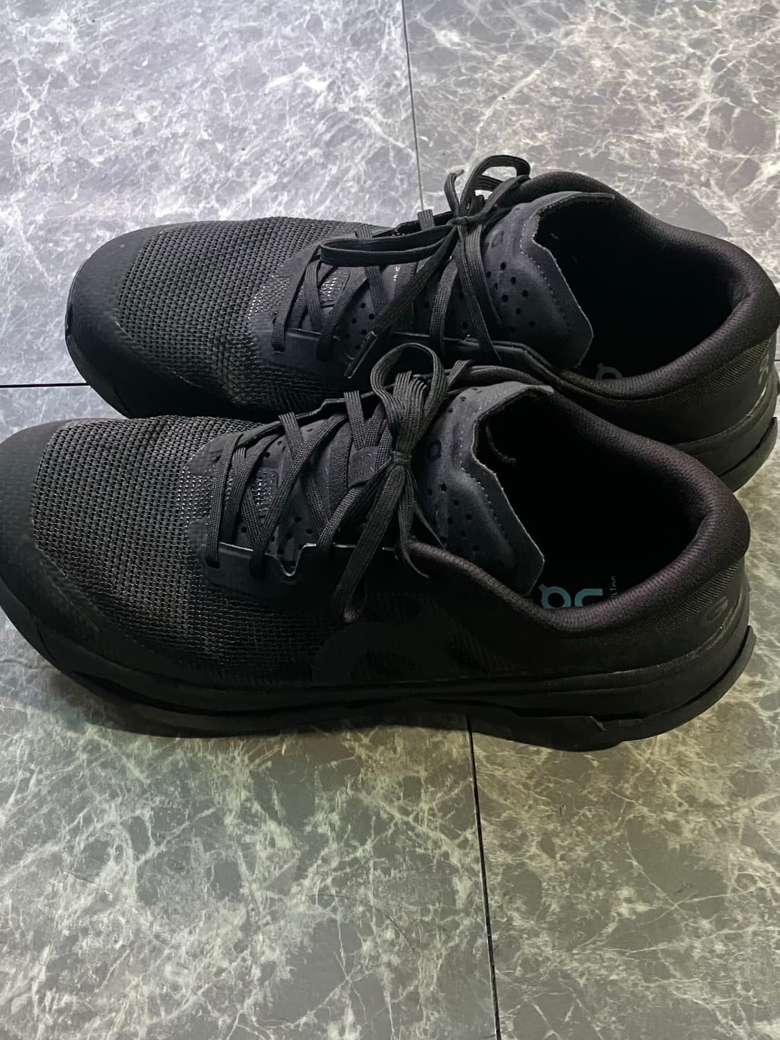 온러닝 클라우드 울트라 3 285 블랙 상품이미지2