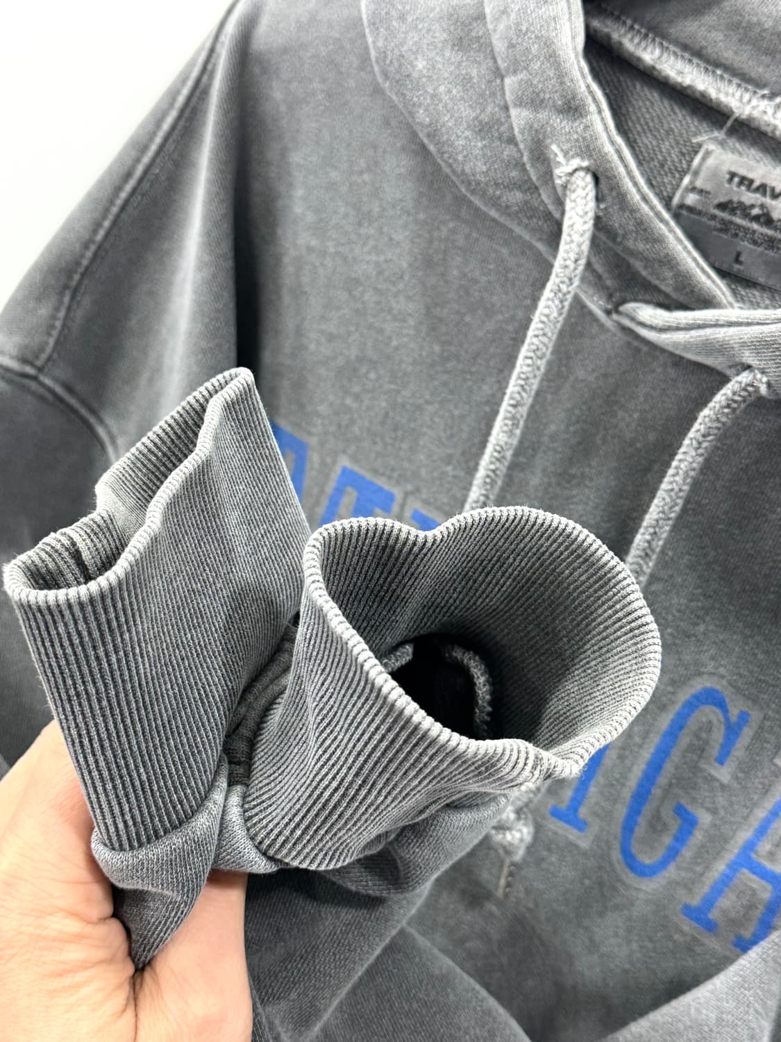 트래블 미시간 울버린 피그먼트 후드 L 상품이미지4