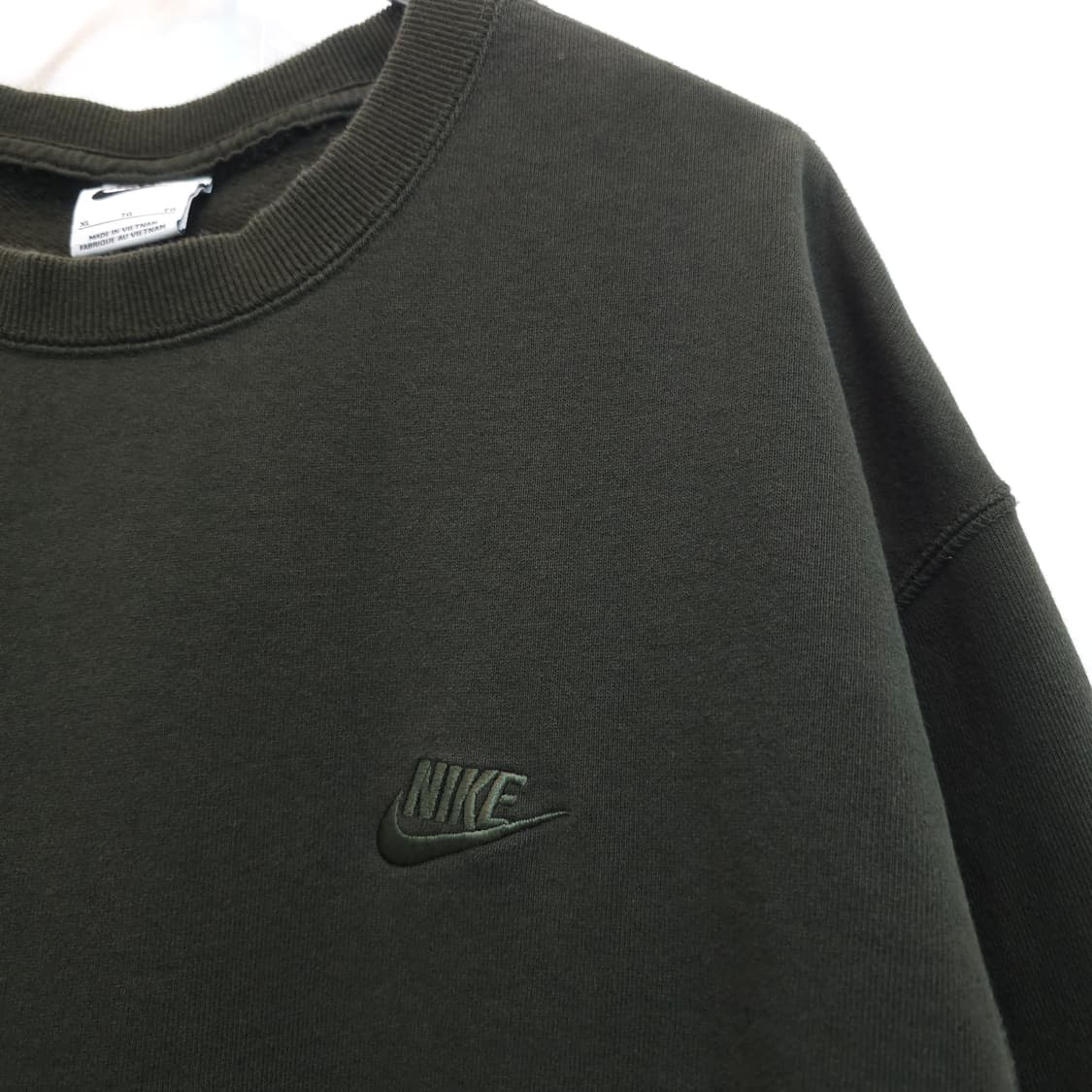 나이키 카키 스우시 맨투맨 스웻셔츠 상품이미지5