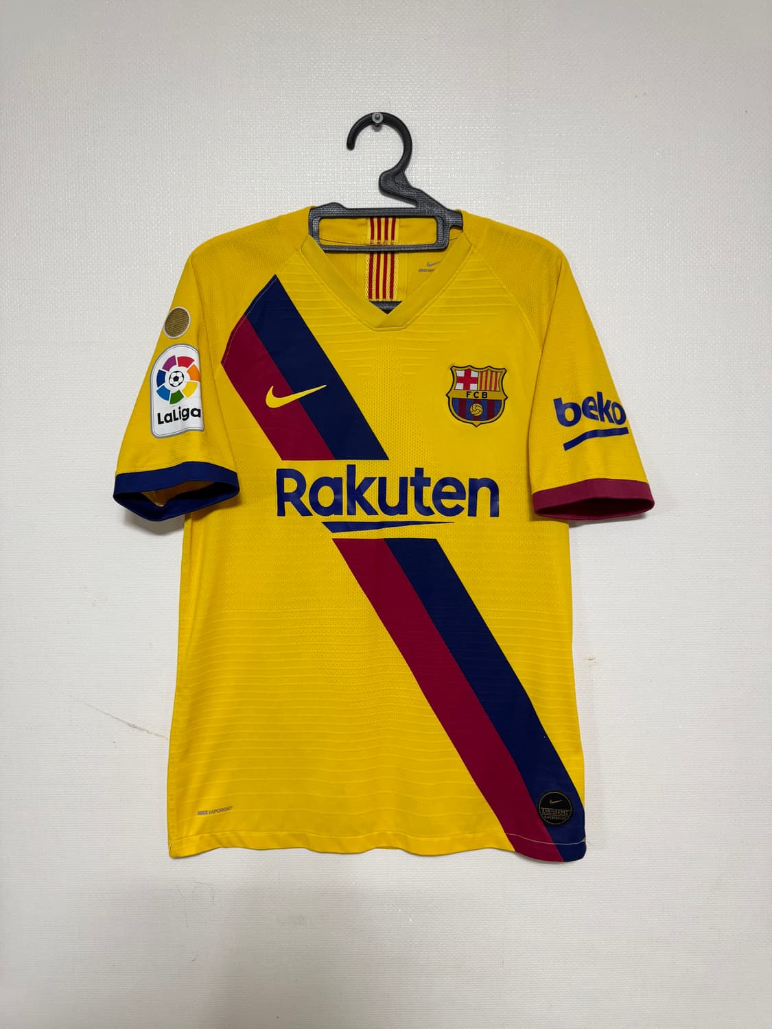 나이키 바르셀로나 어센틱 19-20 유니폼 반팔나이키 바르셀로나 어센틱  상품이미지1