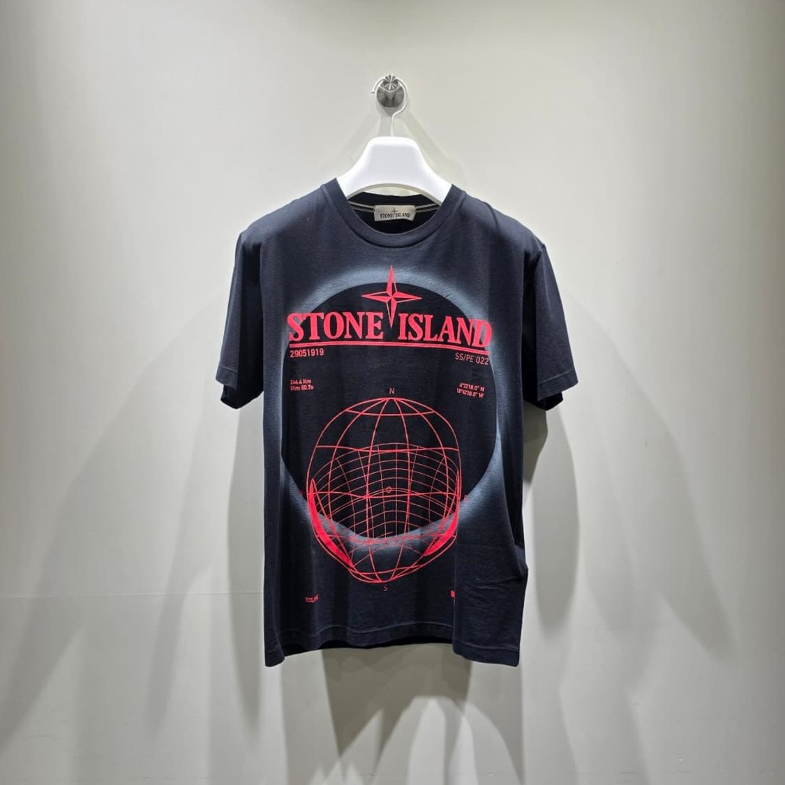 [중고/정품] 스톤아일랜드 솔라 이클립스 프린트 티셔츠 M 상품이미지1