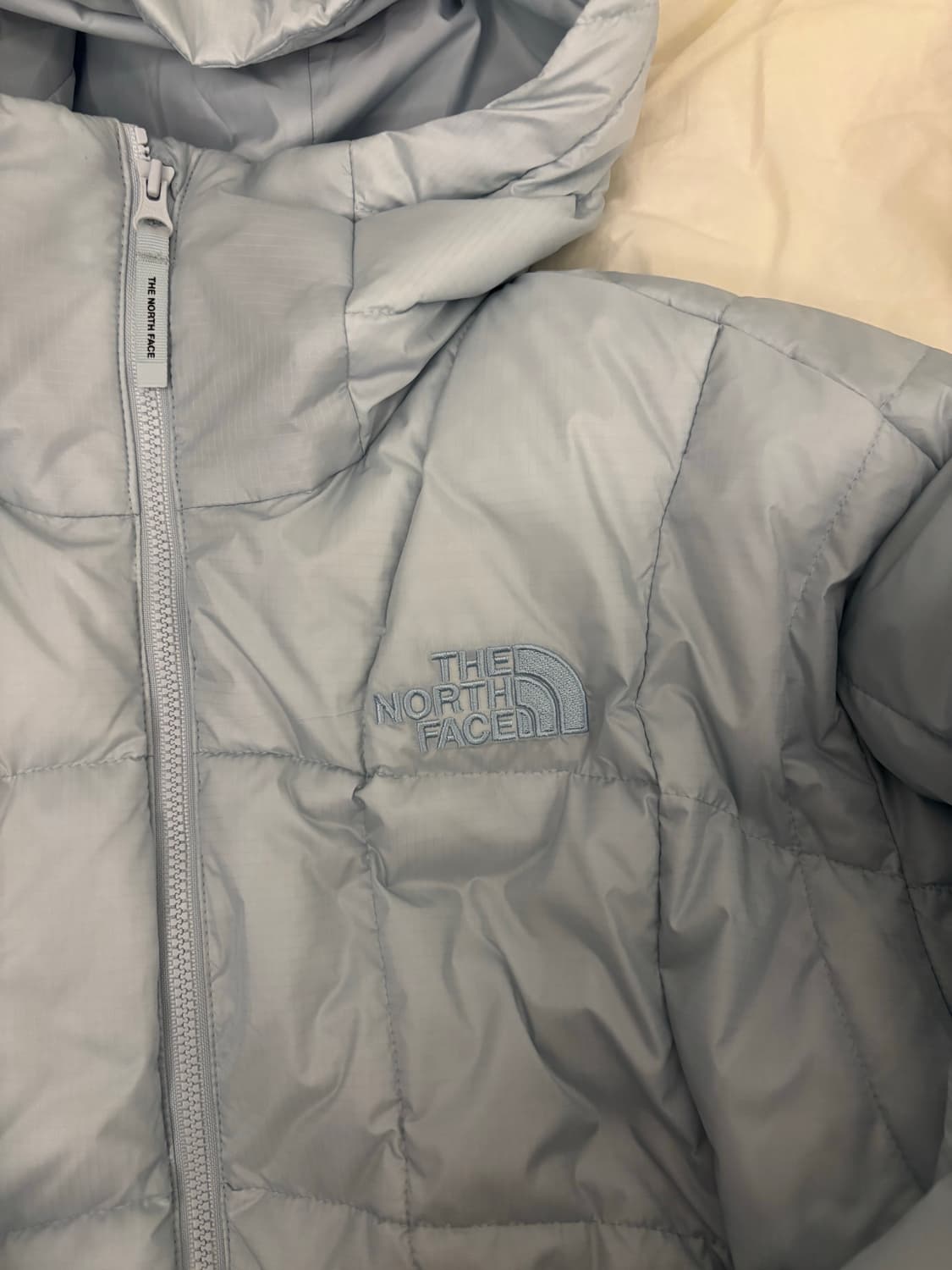 노스페이스 온볼 경량패딩 m 상품이미지2