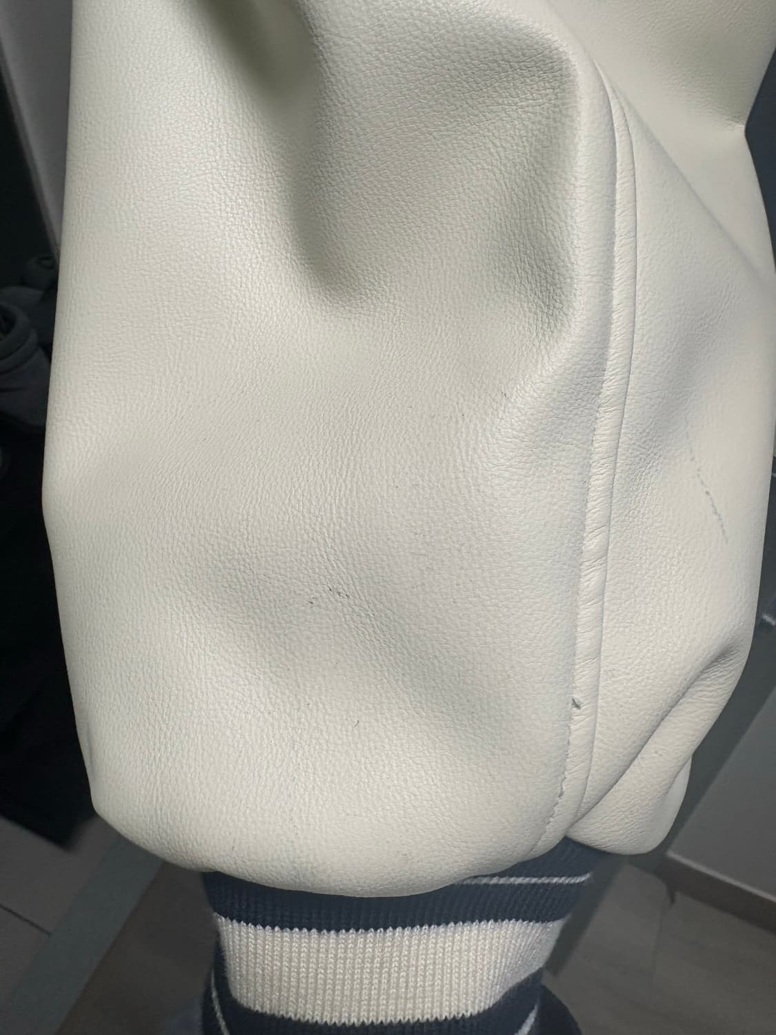 L) 더바이닐하우스 인양 바시티 자켓 네이비 상품이미지6