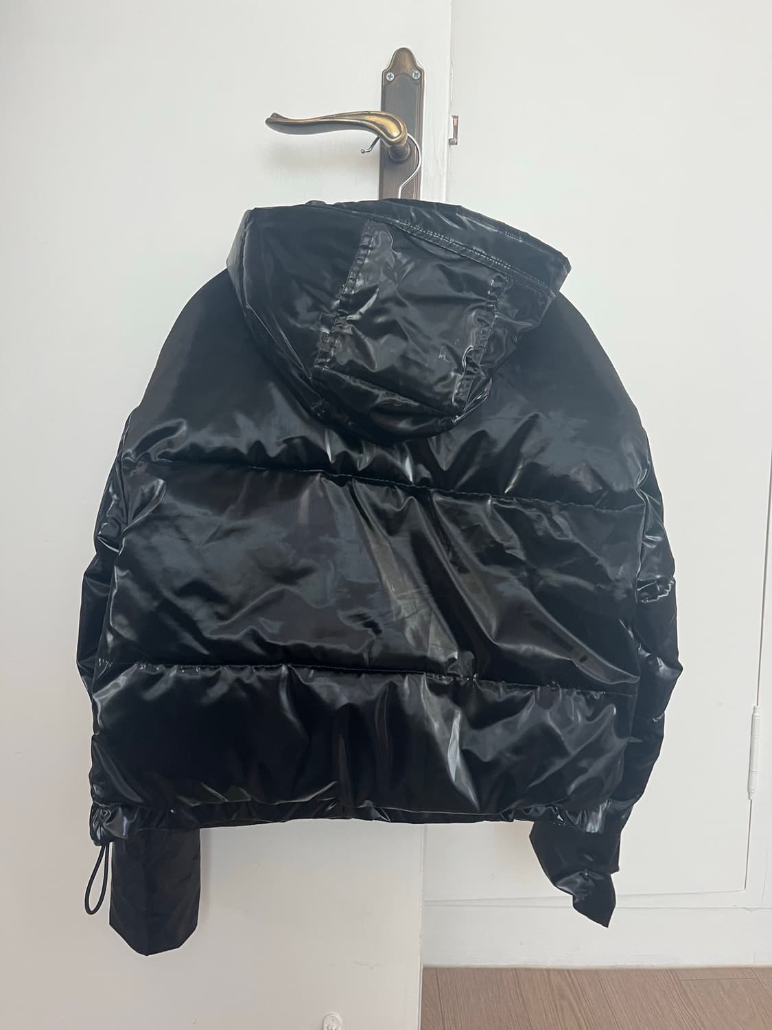 홀리스터 크롭패딩 유광 상품이미지1