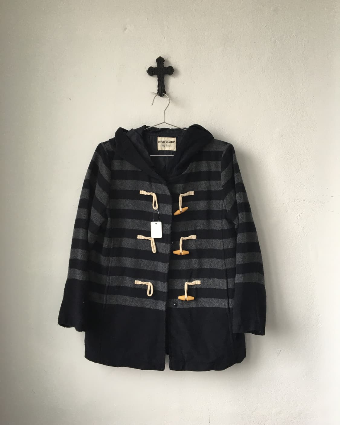 Stripe pattern duffle button hood coat 상품이미지1