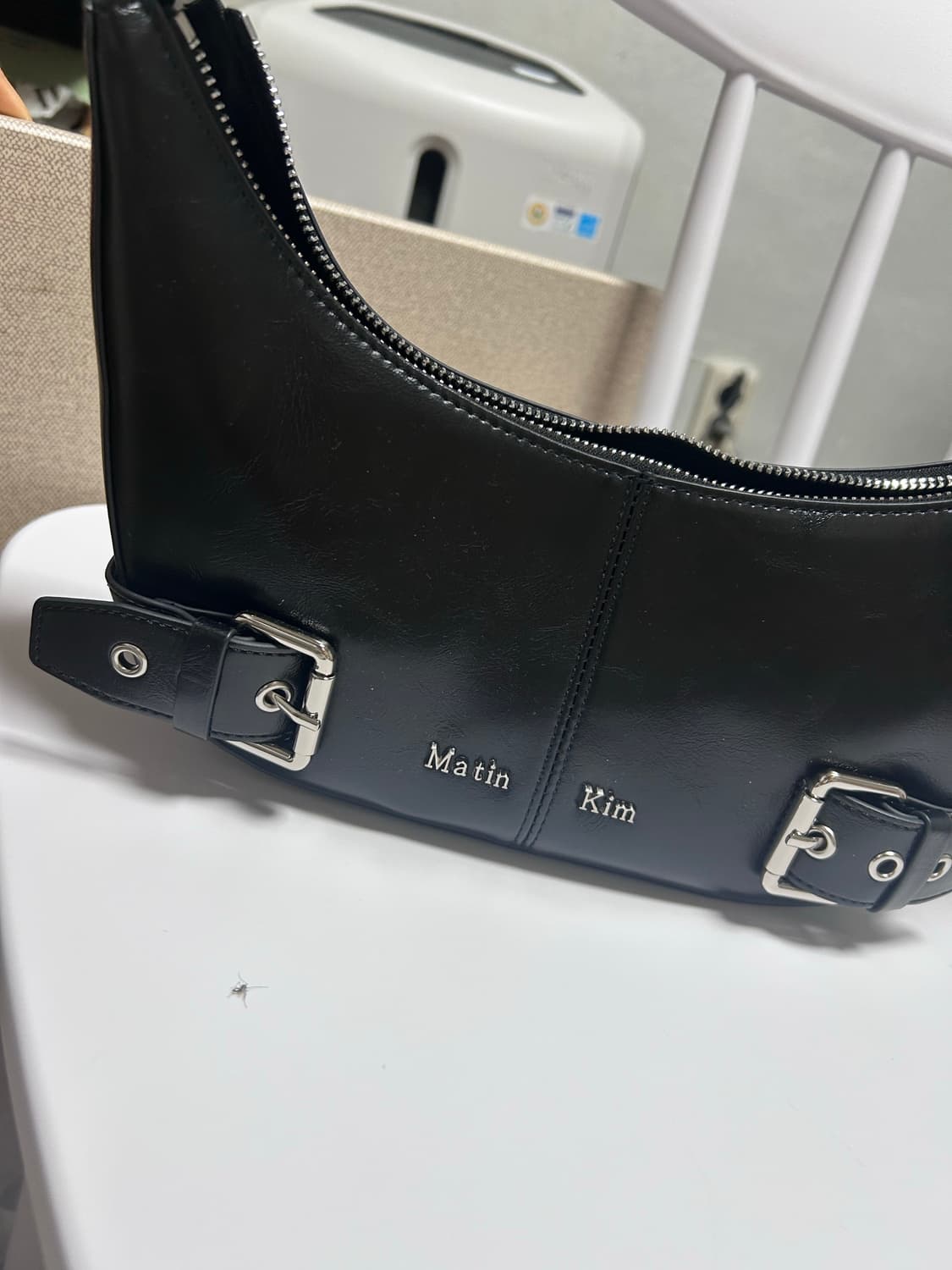 마뗑킴 벨티드 블랙 숄더백 상품이미지3