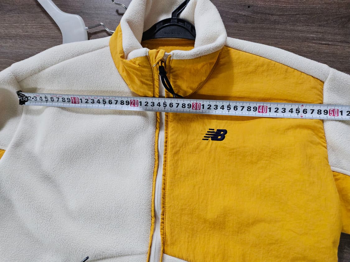 뉴발란스 양털 플리스 자켓 아이보리/옐로우 XS 상품이미지7